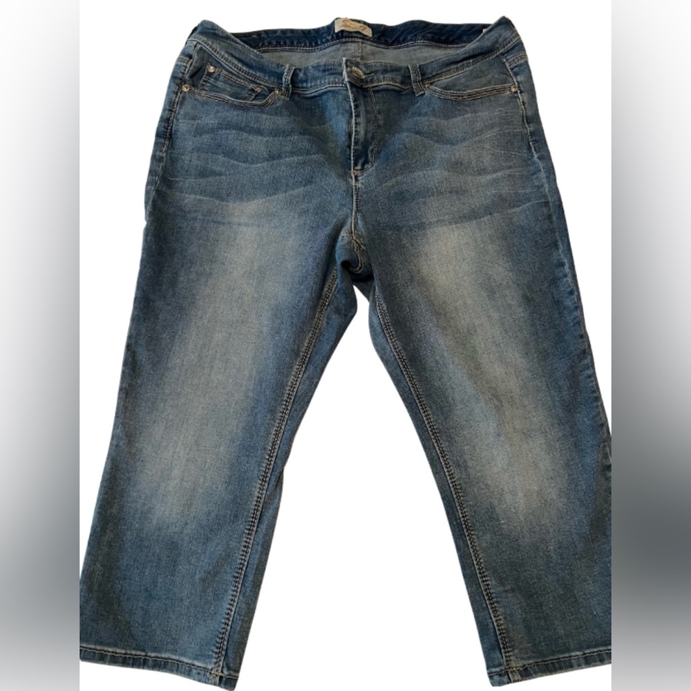 Seven7 Cropped‎ Blue Jeans